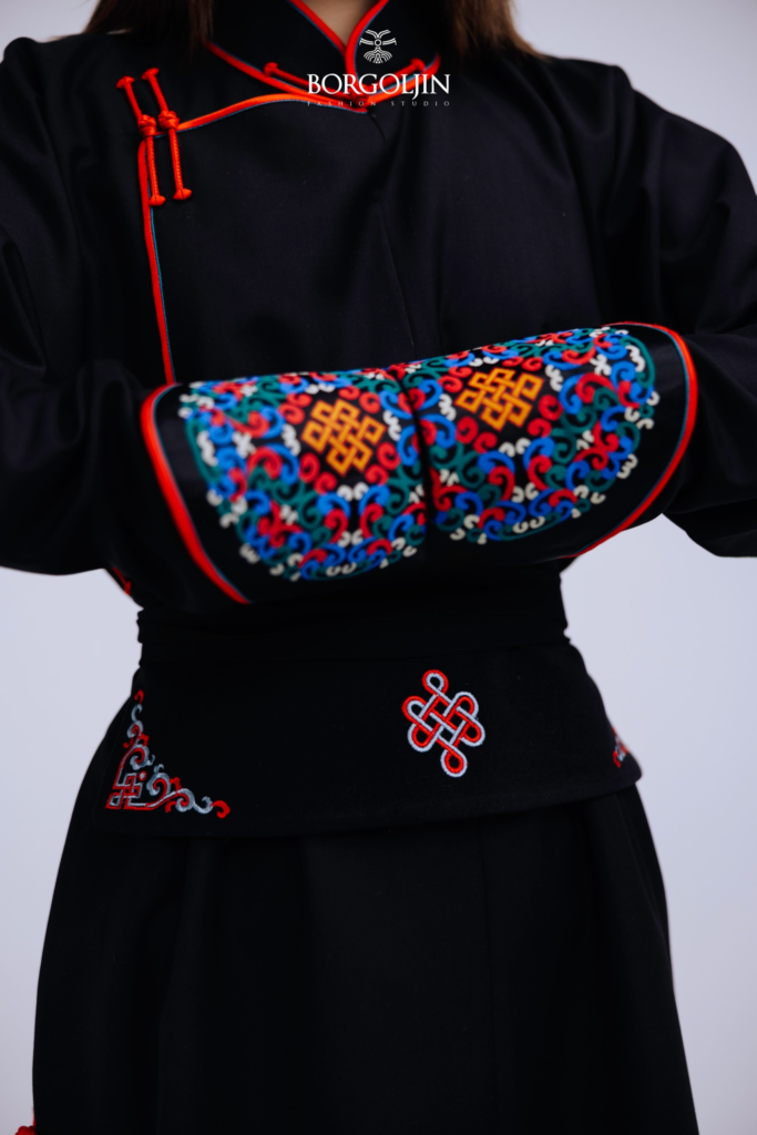 Mongolian Traditional Clothes